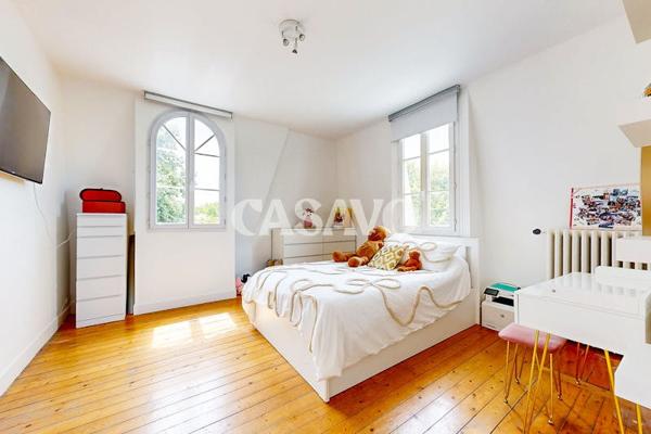 Vente Maison 9 pièces de 330m² - 94120 Fontenay-sous-Bois