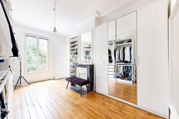 Vente Maison 9 pièces de 330m² - 94120 Fontenay-sous-Bois
