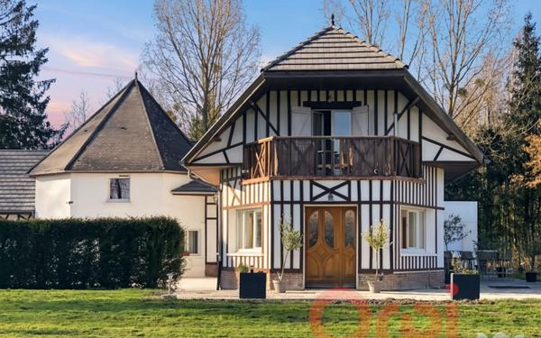 Maison à vendre    7 pièces • 518,15 m2 Poix-de-Picardie