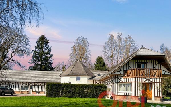 Maison à vendre    7 pièces • 518,15 m2 Poix-de-Picardie