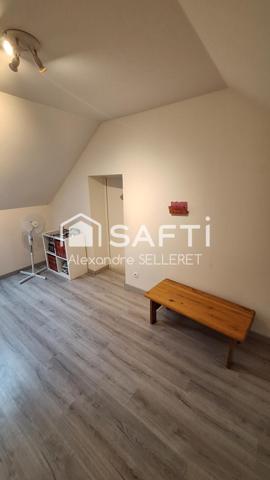 Maison 3 chambres, stationnement voiture, jardin