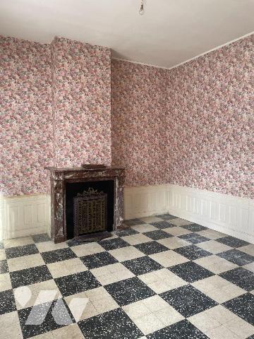 EN EXCLUSIVITE - A VENDRE - A BAILLEUL dans le NORD (59) - MAISON EN CENTRE VILLE AVEC COUR DE ...