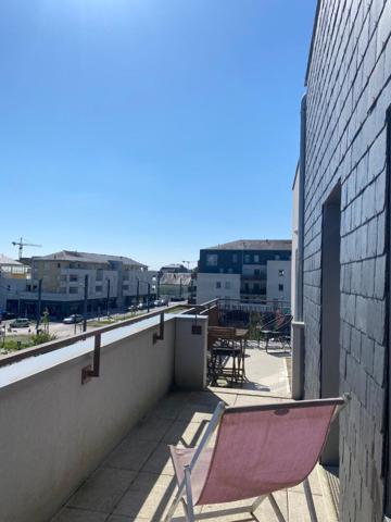 Charmant T2 à vendre à Avrillé, 3ème étage, 2 balcons et parking couvert