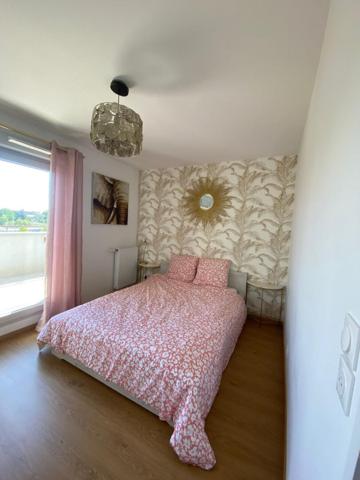 Charmant T2 à vendre à Avrillé, 3ème étage, 2 balcons et parking couvert