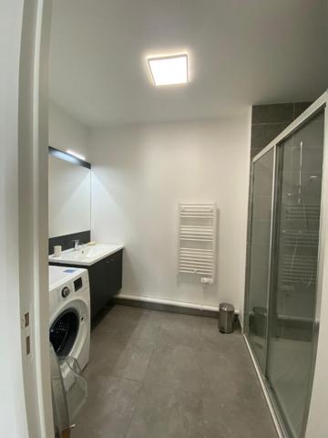 Charmant T2 à vendre à Avrillé, 3ème étage, 2 balcons et parking couvert