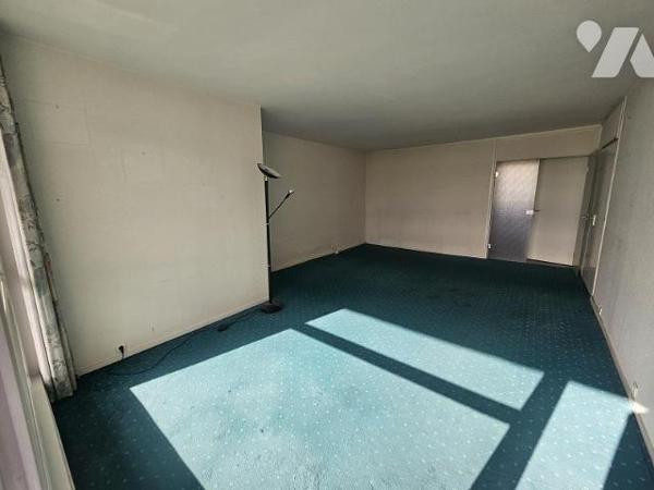 BEAU TYPE 4 PROCHE TRAMWAY!!