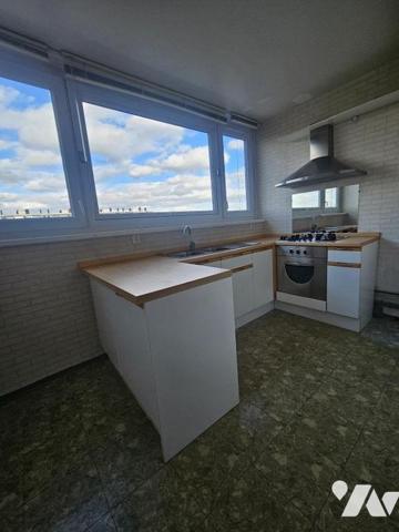 BEAU TYPE 4 PROCHE TRAMWAY!!