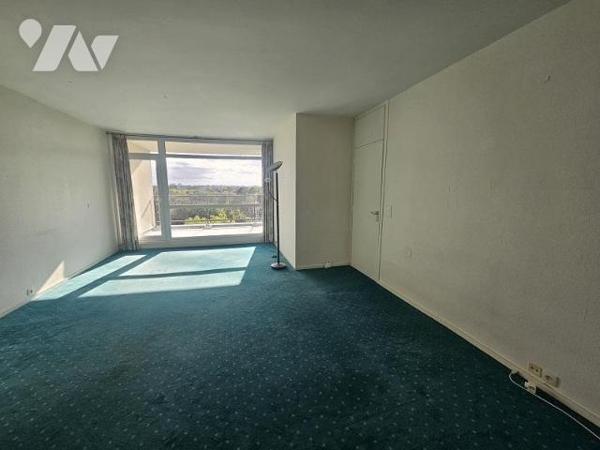 BEAU TYPE 4 PROCHE TRAMWAY!!