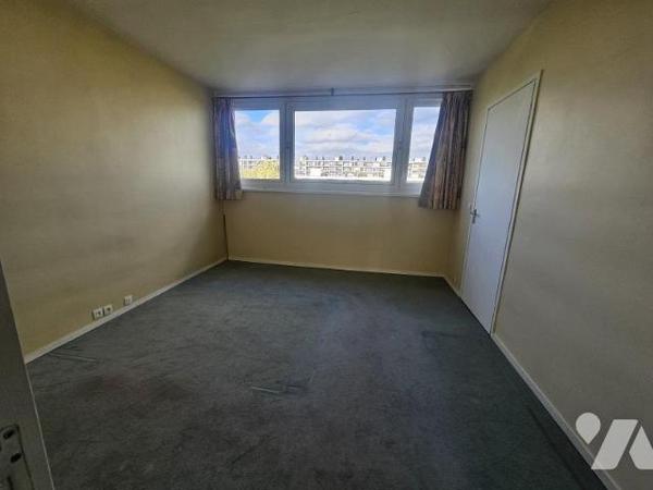 BEAU TYPE 4 PROCHE TRAMWAY!!