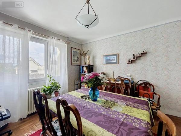 Achat - Appartement Auray 56400 3 pièces 73 m 2 684 m 2