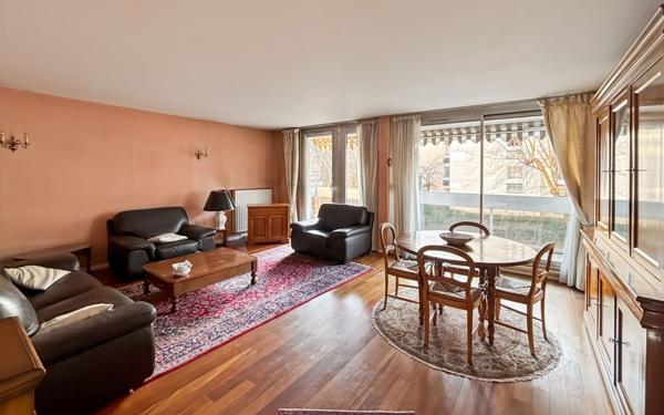 Appartement à vendre    4 pièces • 105,96 m2 Le Chesnay