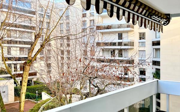 Appartement à vendre    4 pièces • 105,96 m2 Le Chesnay