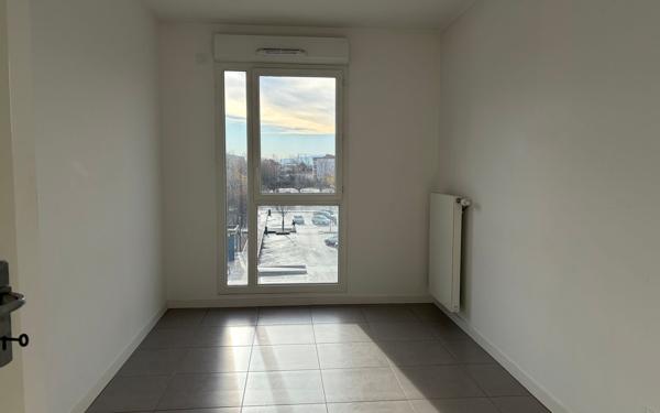 Appartement à vendre    3 pièces •  Saint-Priest