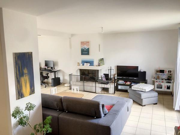 Maison Vineuil centre 167M² habitable -5 chambres Toutes commodités a pied