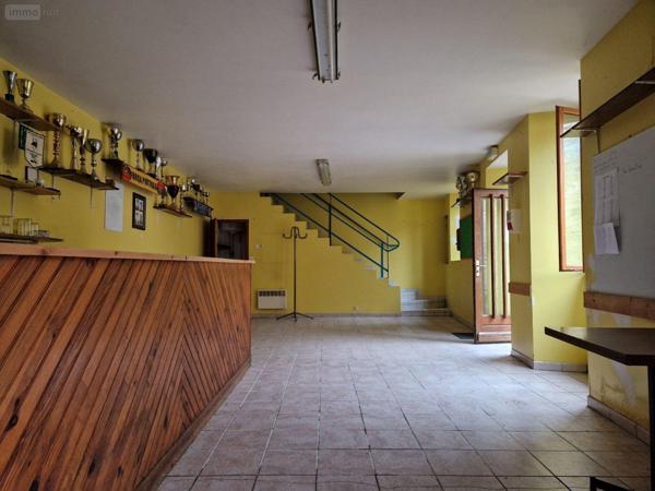Local commercial à vendre à Bar-sur-Aube dans l'Aube (10200), ref : 10379/572