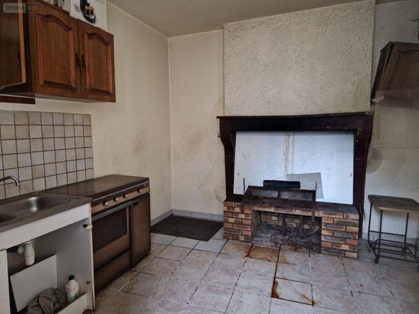 Local commercial à vendre à Bar-sur-Aube dans l'Aube (10200), ref : 10379/572