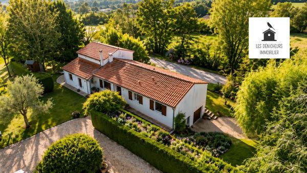 Maison terrain 11000m2