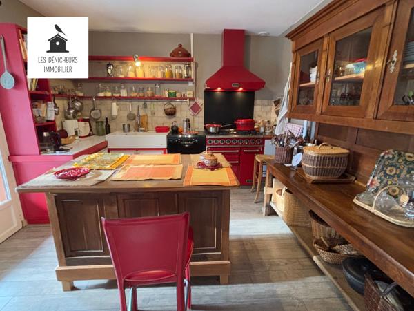Maison terrain 11000m2