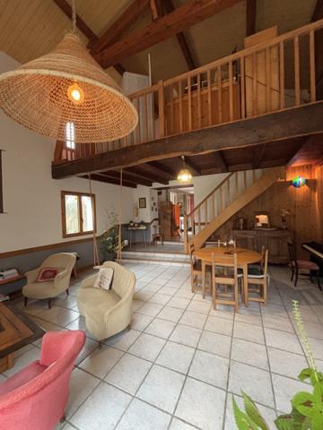 Maison terrain 11000m2