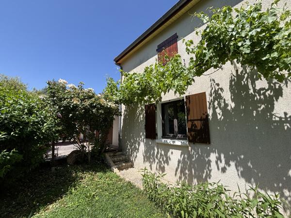 Maison terrain 11000m2