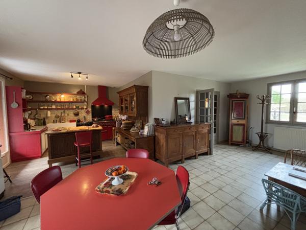 Maison terrain 11000m2
