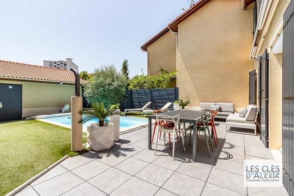 MAISON 106 m² – 4 CHAMBRES – PISCINE CHAUFFÉE – GARAGE – VÉNISSIEUX