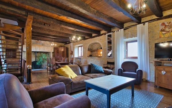 Jolie Quercynois T4 avec dépendance et jardin