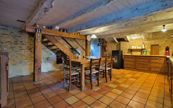 Jolie Quercynois T4 avec dépendance et jardin