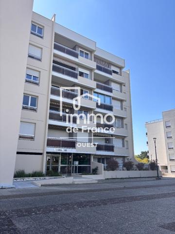 APPARTEMENT T3  AVEC ASCENSEUR ET GARAGE