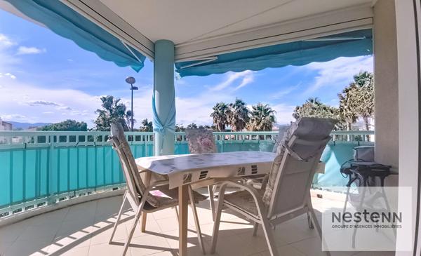 PORT FREJUS SPACIEUX T2 GRANDE TERRASSE