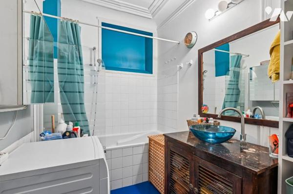 PARIS XVIIIe - Villa Les Platanes - Secteur Abbesses