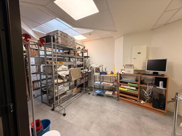 NOUVEAU Grasse Sud 201m² de bureaux avec 5 parkings