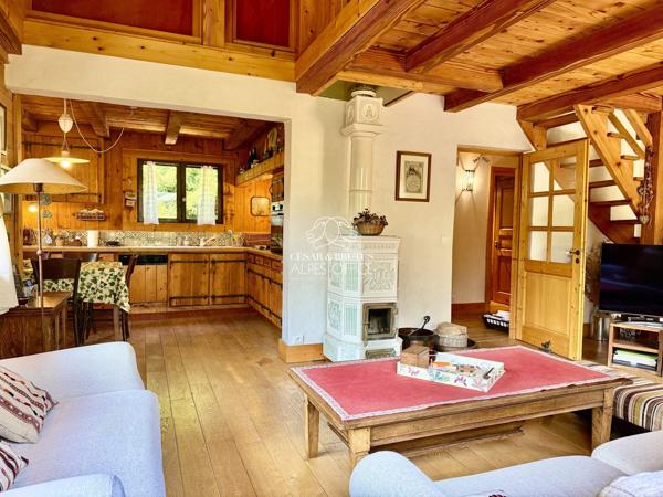 RARE AUX PRAZ DE CHAMONIX-CHALET-5 CHAMBRES-1200 M2 DE TERRAIN- VUE MONT BLANC