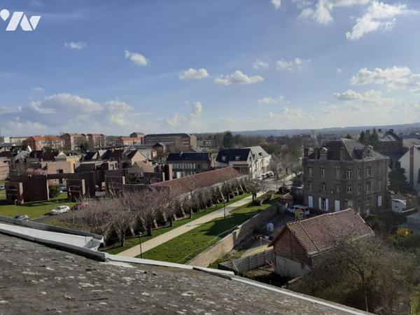 ABBEVILLE, appartement avec terrasse en centre ville