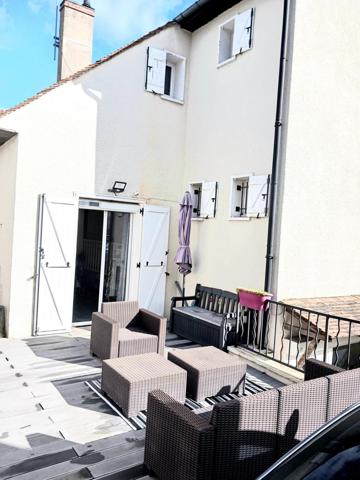 Maison à BONDY, 93140 - 5 pièces 165m²