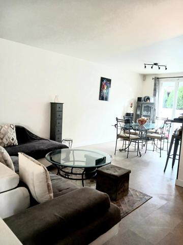 Maison à BONDY, 93140 - 5 pièces 165m²