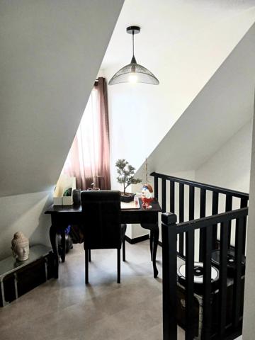 Maison à BONDY, 93140 - 5 pièces 165m²