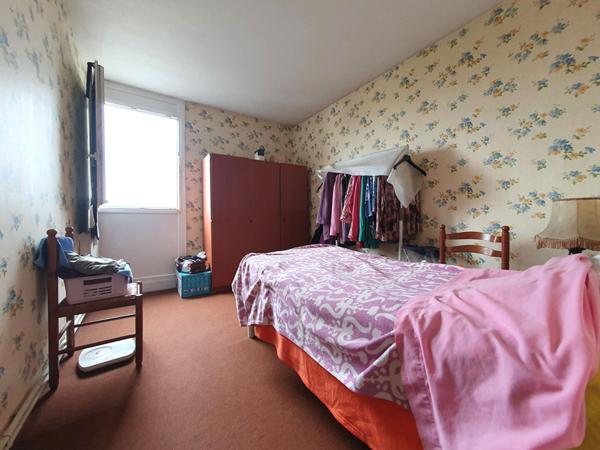 T2 VENDU LOUE avec place de parking privative - NOUVELLE MADELEINE