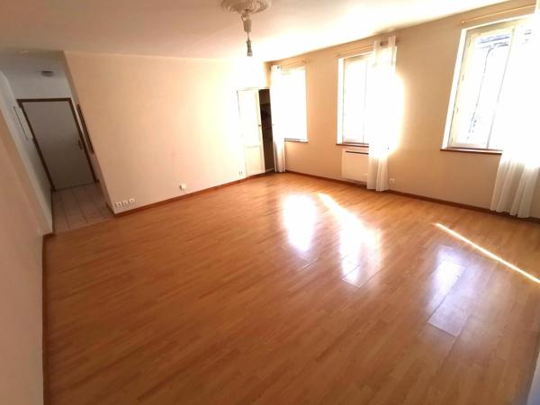 9' Gare-Proche toutes commoditées- Petite copropriété....