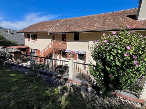 Maison familiale avec potentiel et vue dégagée à Faverges (74210)