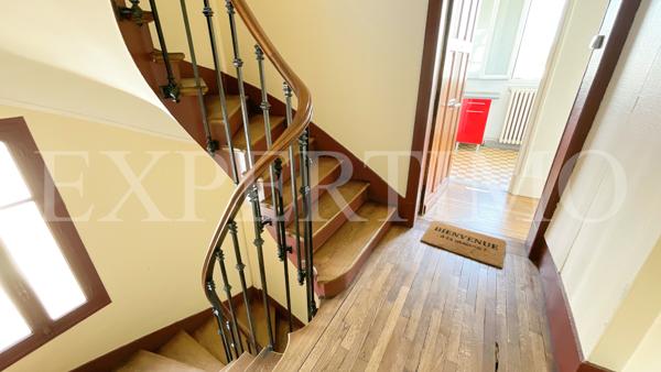 Nanterre (92000) Nanterre centre ville T3 de 56m2 4ème étage entre place du marché et La Boule