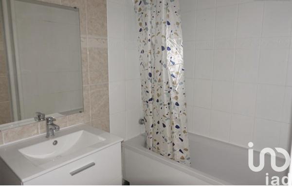 Appartement 2 pièces de 51 m² à Le Blanc-Mesnil (93150)