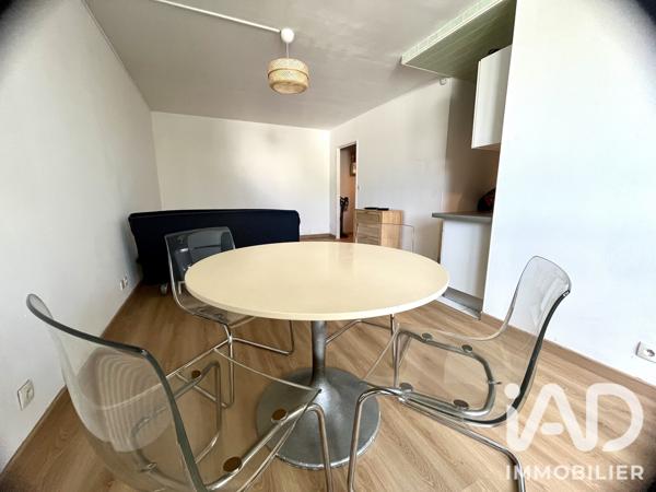 Location appartement 2 pièces 44 m² Compiègne