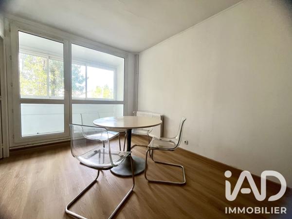 Location appartement 2 pièces 44 m² Compiègne