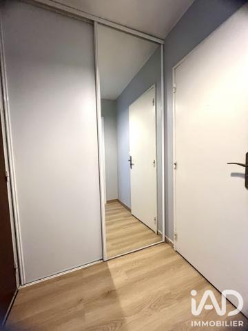 Location appartement 2 pièces 44 m² Compiègne
