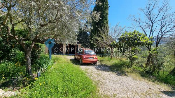 Villa
                                                                                                                                                                                                                                                                                                                        5 pièce(s)                                                                                                                                                                                                          3 chambre(s)                                                                                                                                                                                                          120  m²