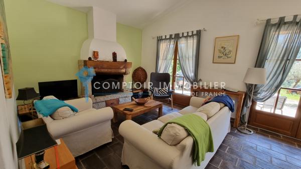 Villa
                                                                                                                                                                                                                                                                                                                        5 pièce(s)                                                                                                                                                                                                          3 chambre(s)                                                                                                                                                                                                          120  m²
