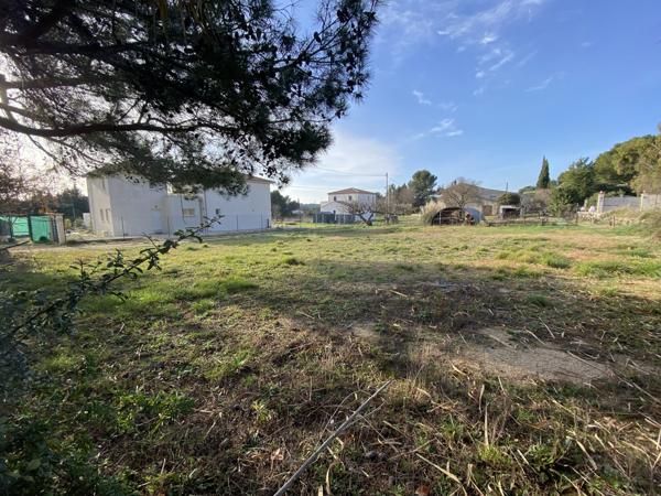 EXCLUSIVITÉ – Terrain constructible de 938 m² à Ventabren (Campagne Aixoise)
