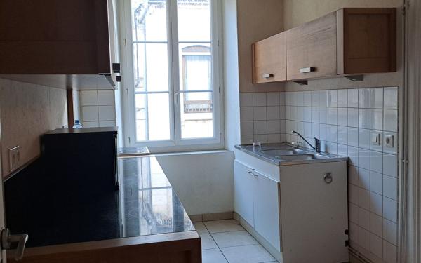Appartement à vendre    2 pièces • 77,48 m2 Nay