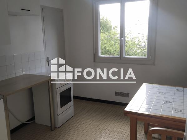 Location Studio 33.06 m² - 8 RUE DU PERIGORD Brest 29200